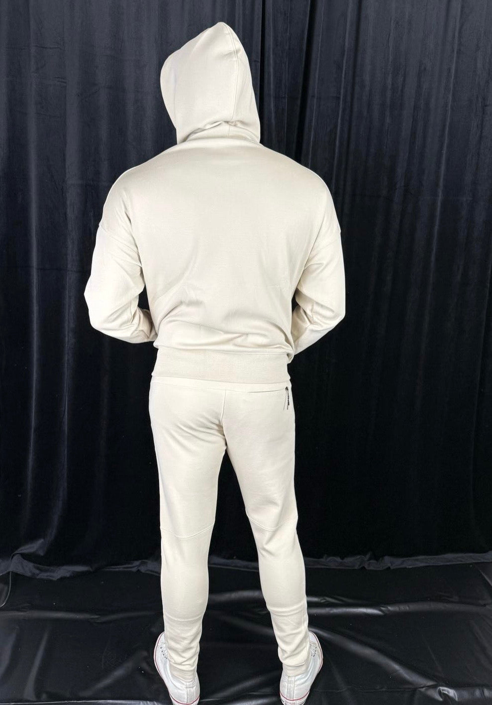 InsOmia Premium Signature Tracksuit – Comfort Meets Style