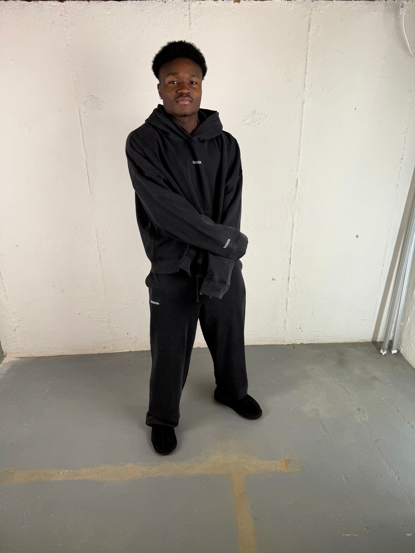 InsOmia Signature Heavyweight Fleece Sweatsuit set, Color Black