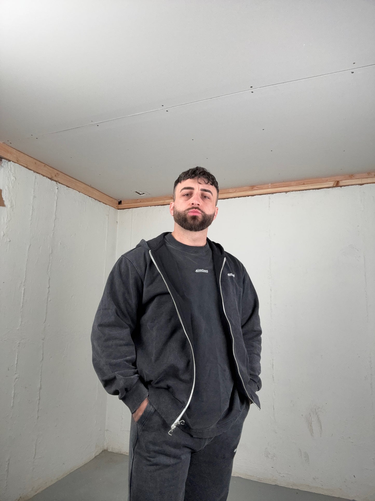 Insomia Signature zipped Hoodie Color Black