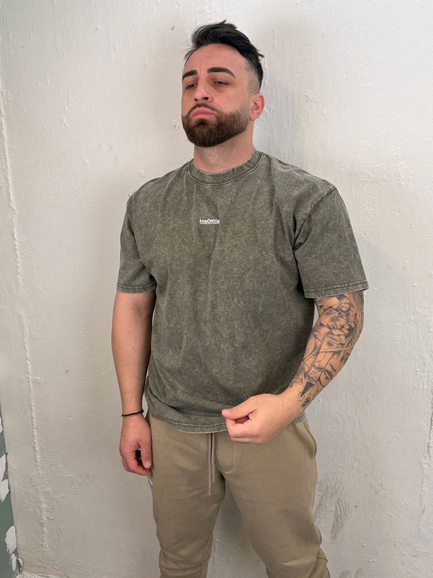 InsOmia Signature Garment Dyed t-shit 230GSM, Color Army Green