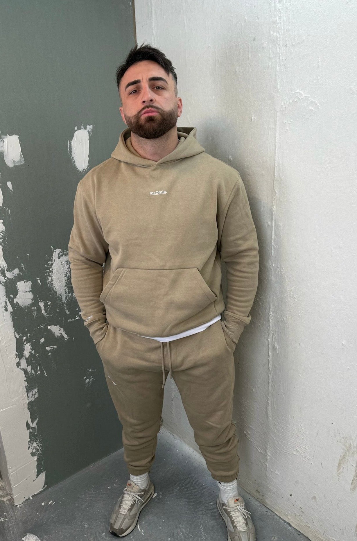 InsOmia Signature Heavyweight Fleece Sweatsuit set, Color Beige