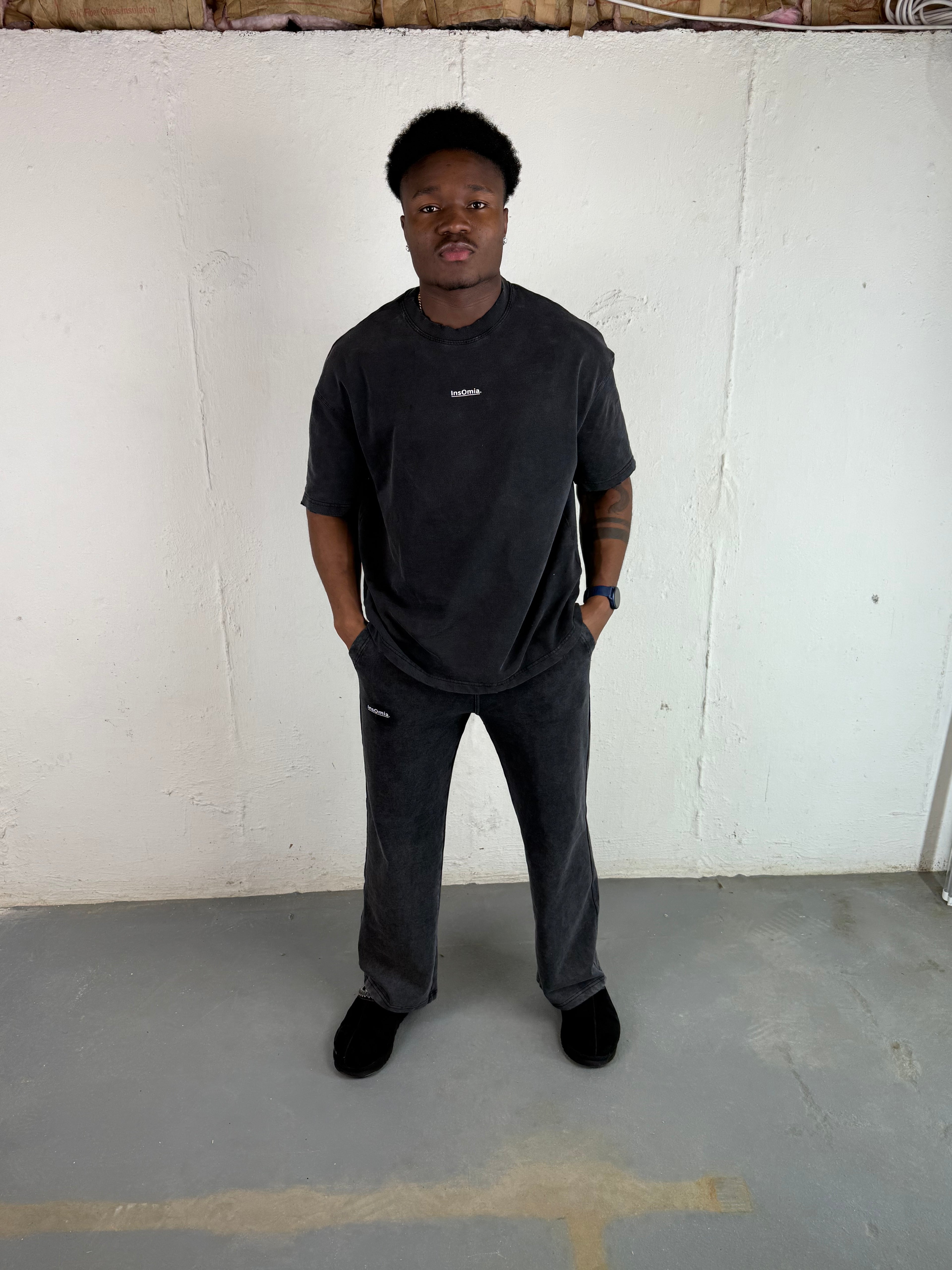 InsOmia Heavyweight Oversized Black T-shirt | Premium Streetwear