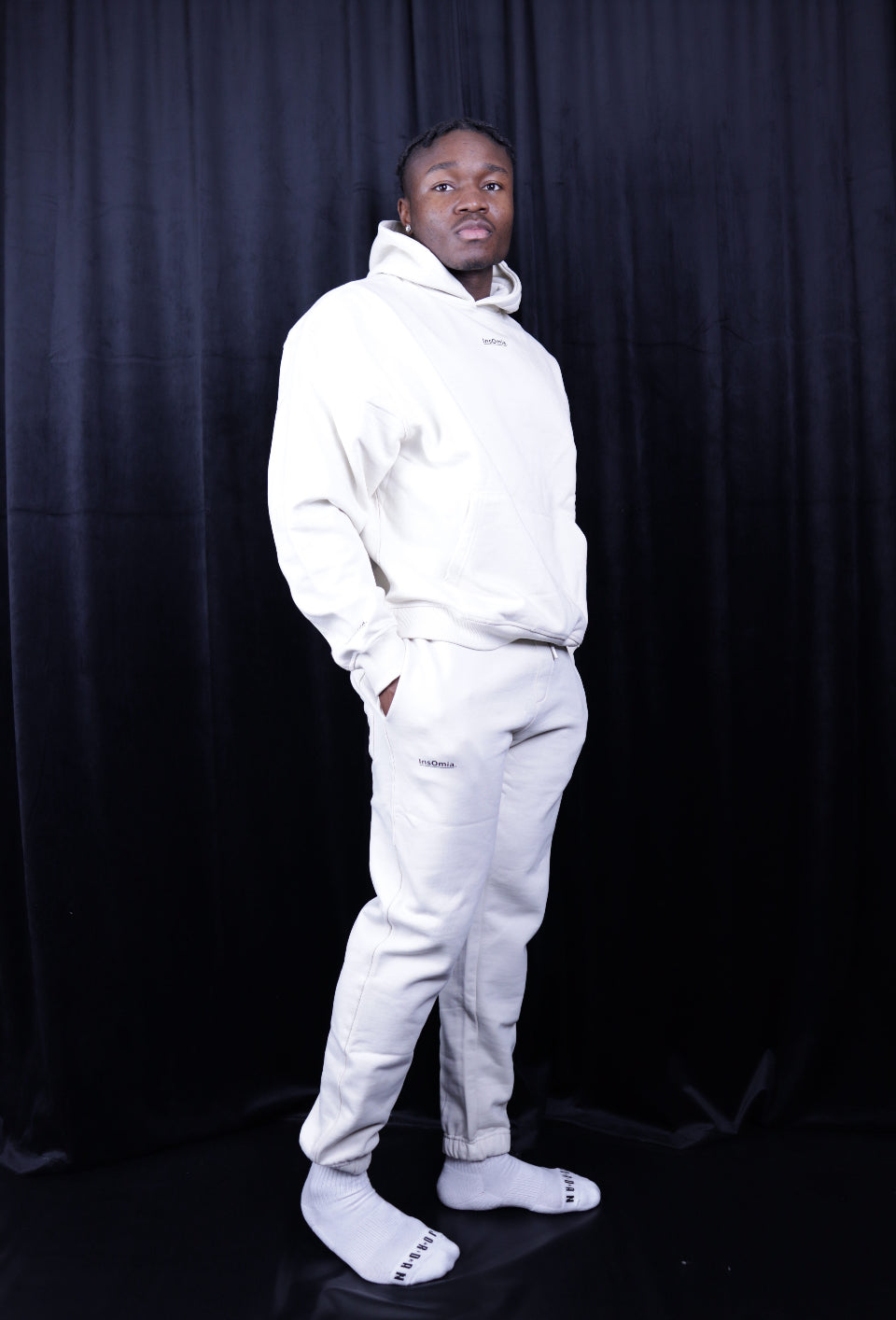 InsOmia Signature Sweatpants Color Ivory