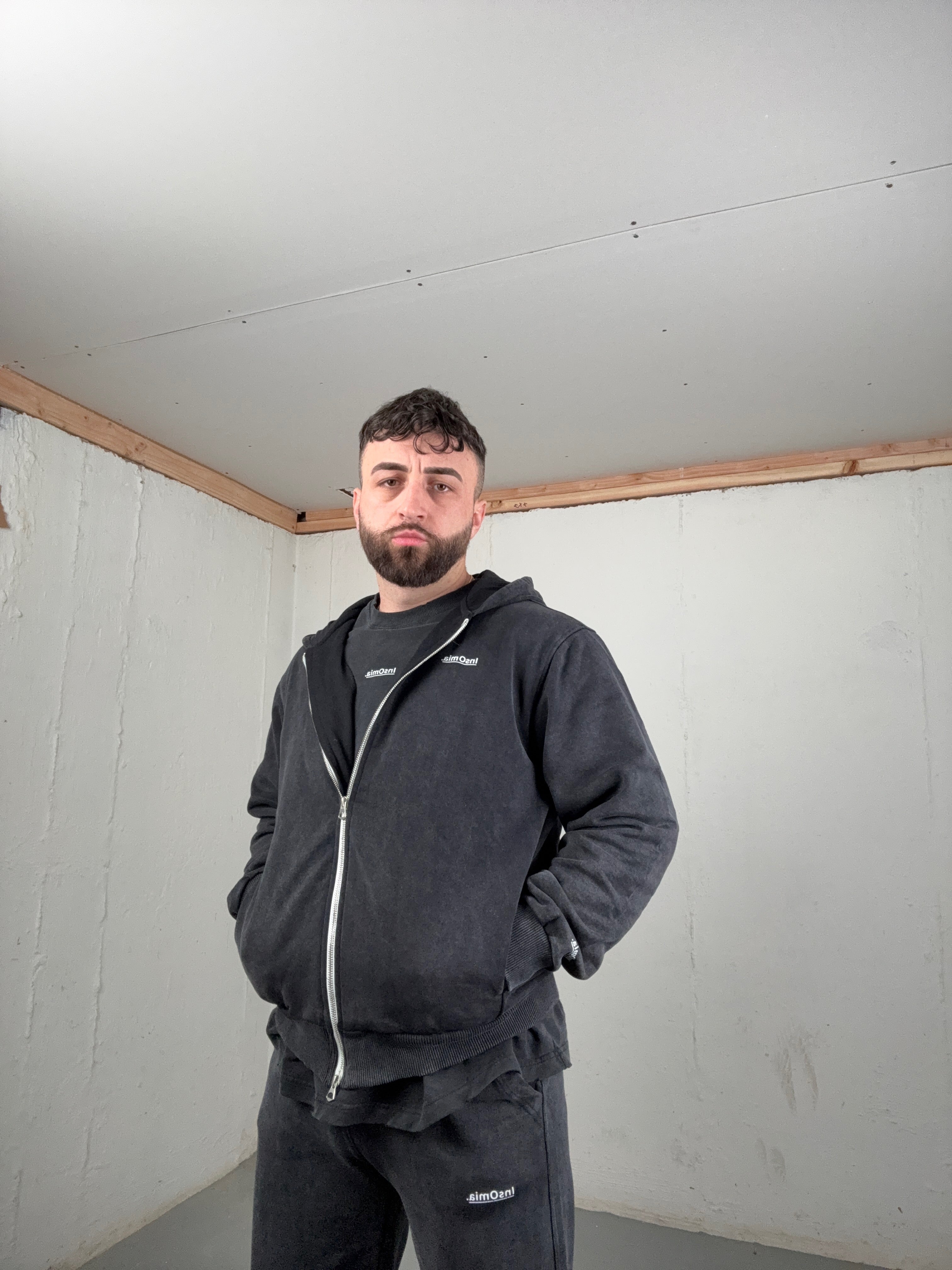 Insomia Signature zipped Hoodie Color Black