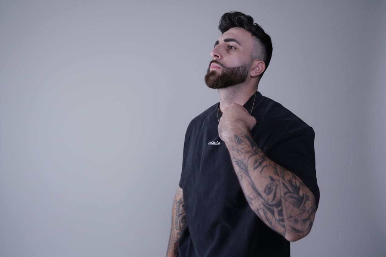 InsOmia Heavyweight Oversized Black T-shirt | Premium Streetwear