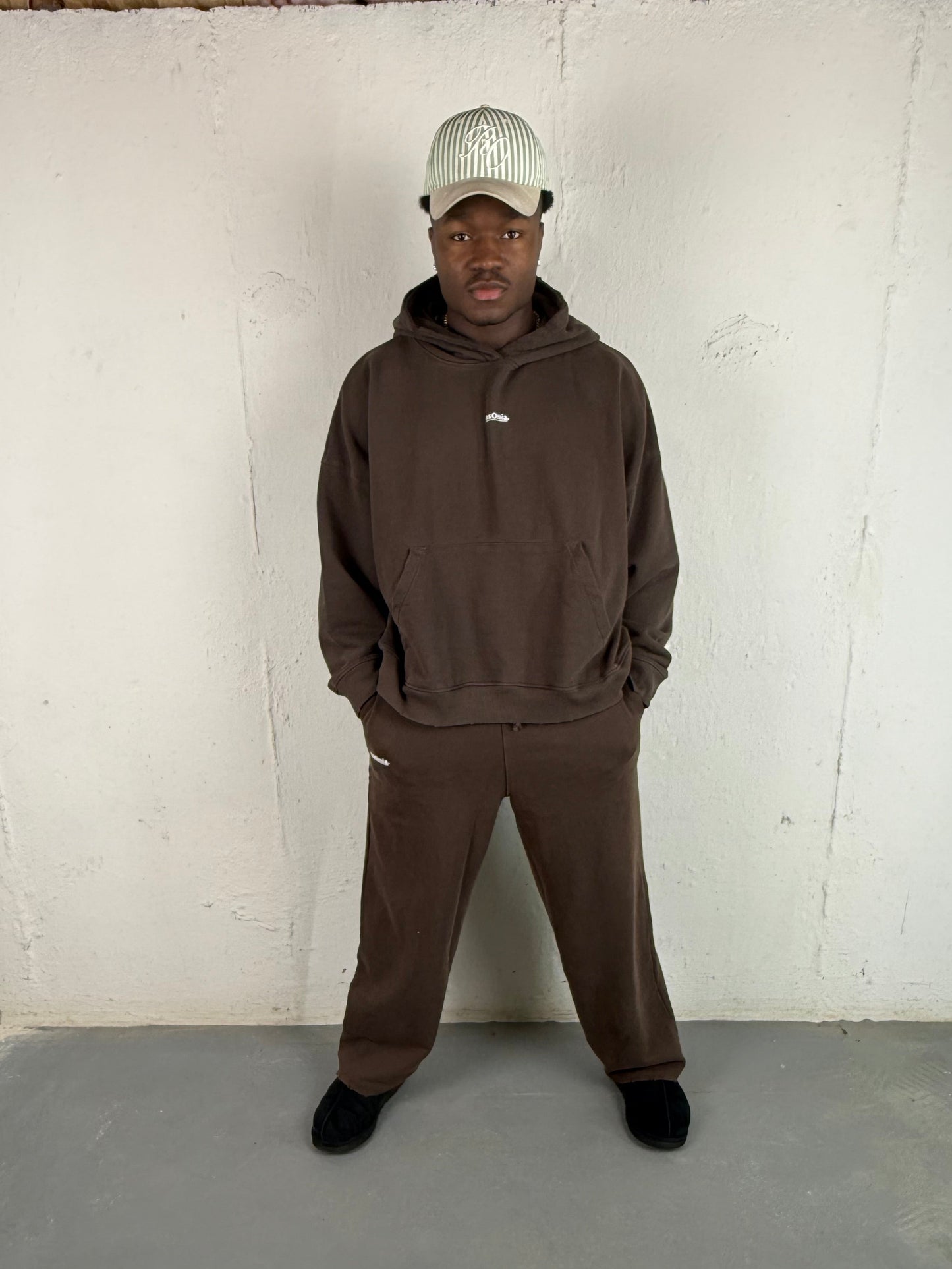 InsOmia Signature Heavyweight Oversized Sweatsuit, set, Color Brown
