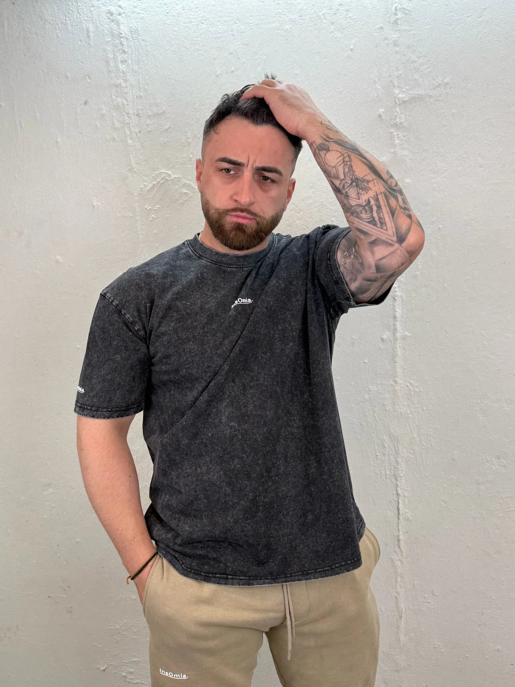 InsOmia Signature Garment Dyed t-shit 230GSM, Color Black - InsOmia