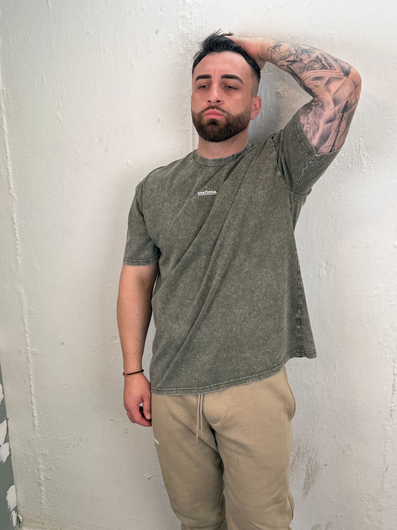 InsOmia Signature Garment Dyed t-shit 230GSM, Color Army Green