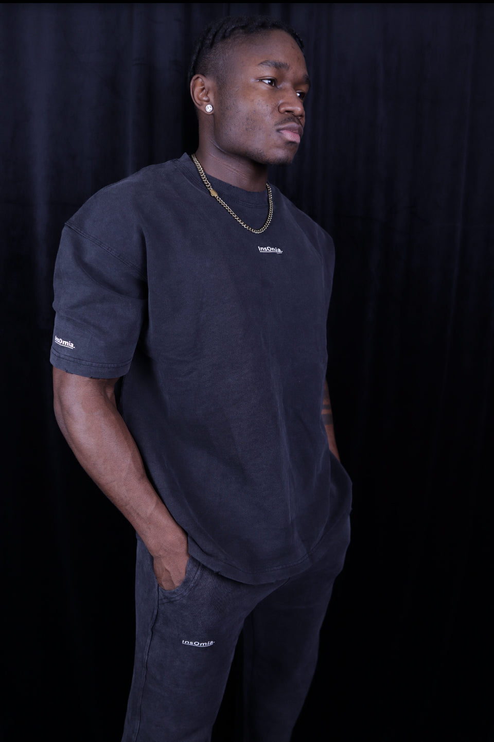 InsOmia Signature T-shirt and Sweatsuit-Set, Color Black