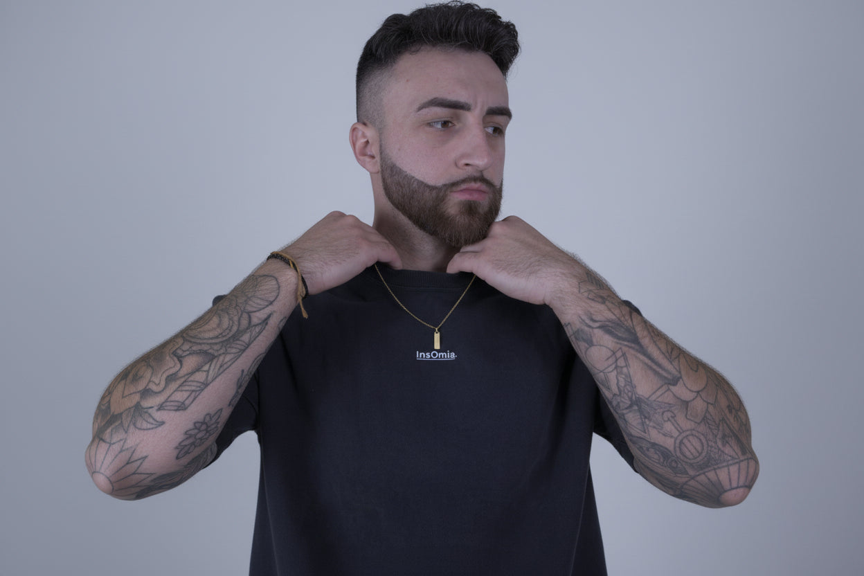 InsOmia Heavyweight Oversized Black T-shirt | Premium Streetwear